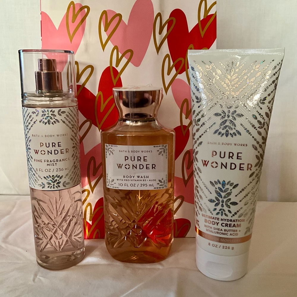 Bath & Body Works Pure Wonder Body Wash